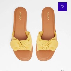 Aldo size 9 yellow adorable sandals